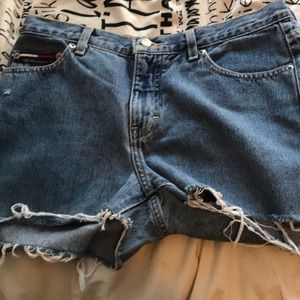 Tommy Hilfiger cut off shorts